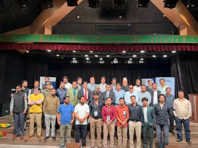 Group photograph at a state conclave